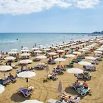 Marina View Seaside 아파트 라르나카