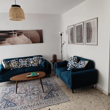 Marina View Seaside ラルナカ