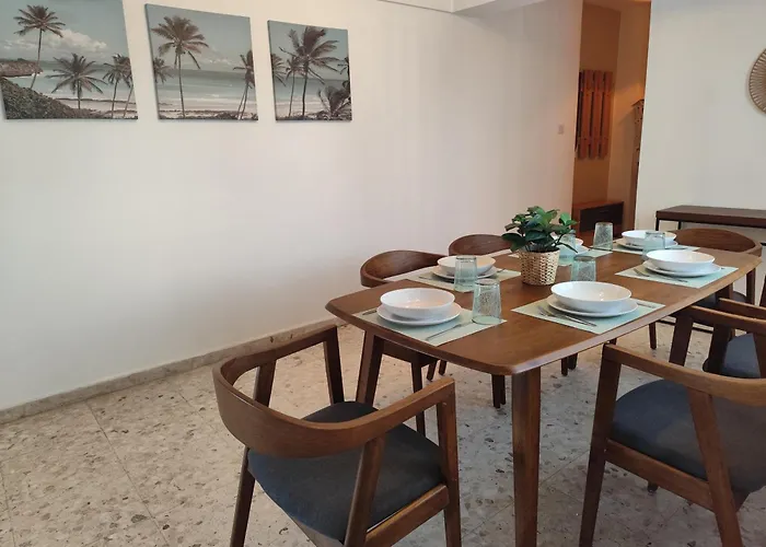 Marina View Seaside * ラルナカ