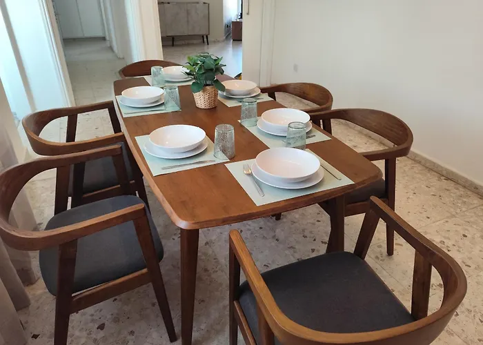 Marina View Seaside * ラルナカ